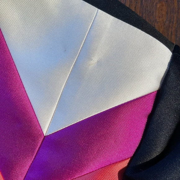 Serafina Sz 14 2 Piece Satin Suit Striking Colorful Zigzag Pattern Flared Skirt - Picture 10 of 16